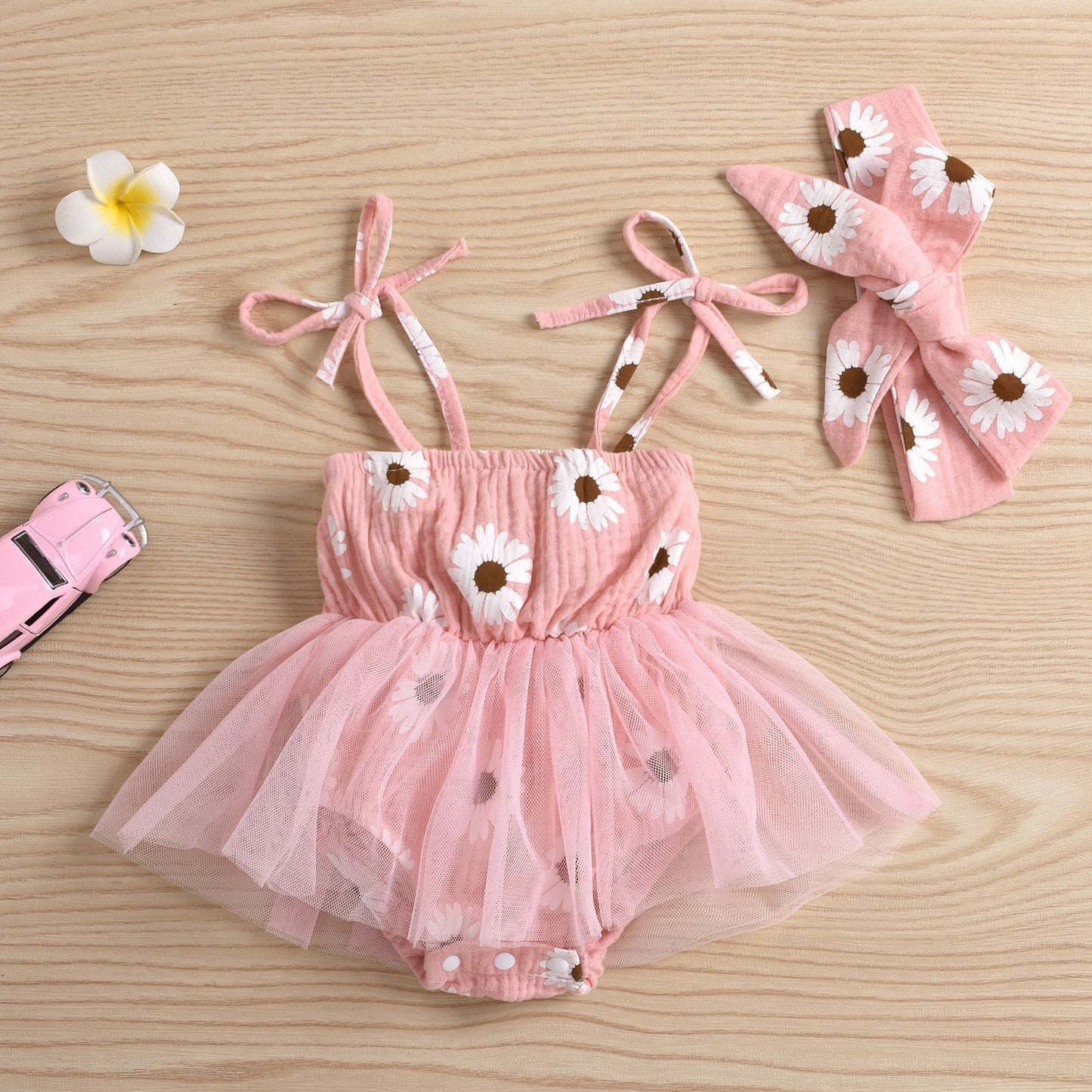 Infant Lace-up Mesh Triangle Romper Daisy